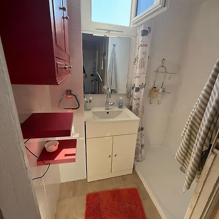 Apartment Charming Riviera Top-floor Near The Nice